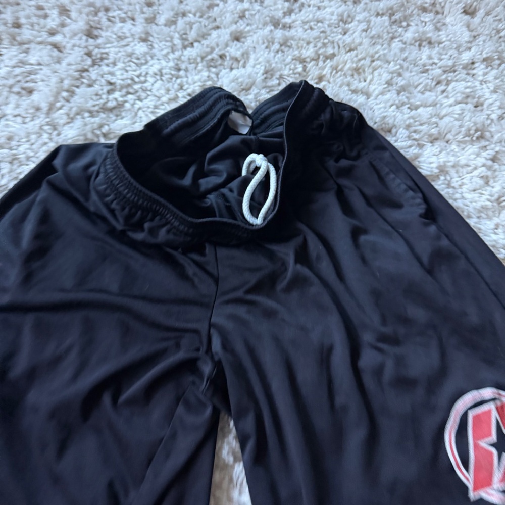 Comfortable Black sportek men’s basketball, long, comfy Athletic Shorts with Red - Picture 5 of 6